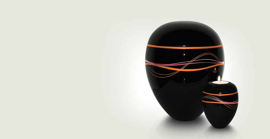 Lacquerware cremation urn